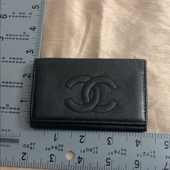 Chanel Black Key Card Holder with Iconic CC Logo hard to find EUC Authentic - Picture 14 of 14
